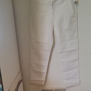 Gap linen and cotton Broken-In-Straight white pants, Size 6.